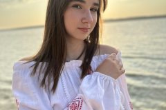 9Avishivanka25_03